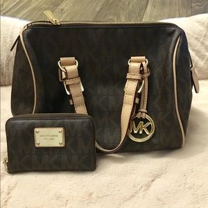 Michael Kors Grayson large logo satchel and wallet